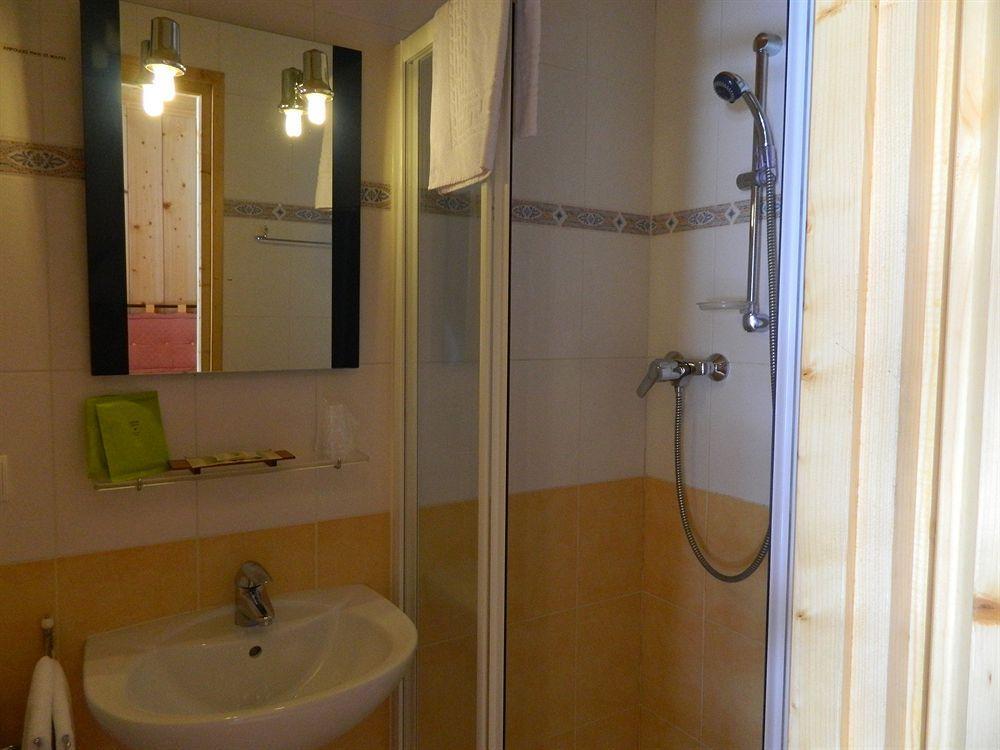 Logis Hotel Les Sapins Montriond Dış mekan fotoğraf